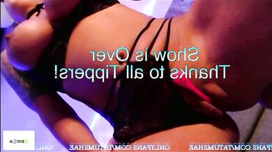 Thebeautifulbadassnextdoor strips and exposes her amazing curves in hot video