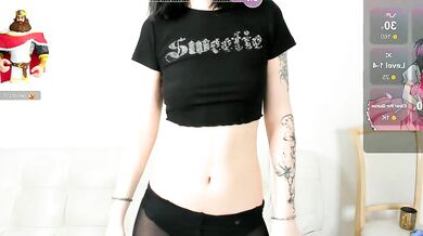 Watch Alisha Jenn's seductive curves in this seductive video