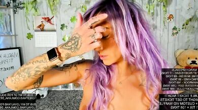 Lana Del Ray's seductive seduction: Voluptuous pleasure, Quivering surrender, and more!