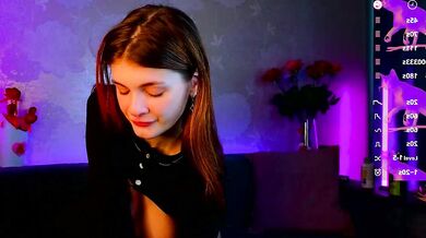 Watch uriahad, the hot babe, sensually suck and jerk off her fiery buttocks in hot video