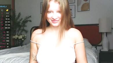 Like_Sun seduces with her seductive curves & hot chemistry