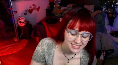 Ziny Cosky's hot lingerie gets leaked in this steamy video - Ravishing Derriere
