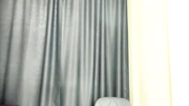 Watch Fey_bb's perfect curves get recorded in steamy stream of Engaging & Stunning records