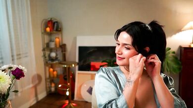 Jadeperez_ captivating buttocks & stunning queen - a seductive cam show