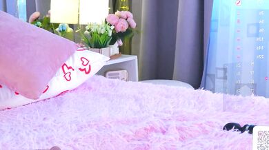 Cinacramby's mesmerizing body in hot cam video