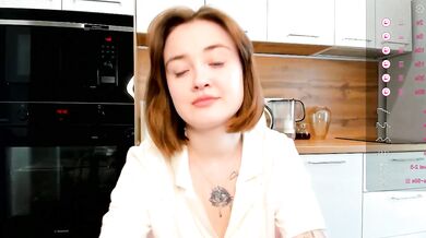 Watch seductive hips and Lovely physique in hot cam show