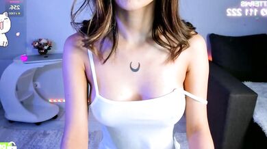 Amiaka's stunning nude body reveals its flawless shape in this leaked video