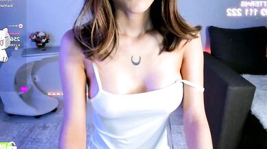 Amiaka's stunning nude body reveals its flawless shape in this leaked video