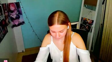 Sweet_sabriina's stunning body is the talk of the town - watch her in action!