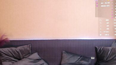 Watch Anna Bonbon's mesmerizing cam show & explosive orgasm on the internet