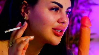 Perfectt33n seduces with her heavenly curves and shows off her seductive talents in this steamy video!