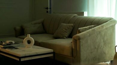 Thingswithana's seductive ass and mesmerizing cam show - Volumeuptuous pulsation