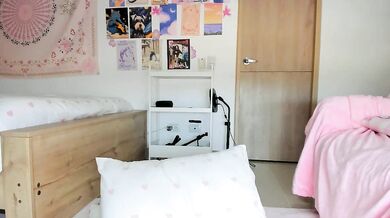 Kittenmoon_ goes wild with Real-time captures & Crazy ticket show