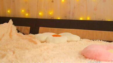 Tiny Miracle's Live Recording of Her Masturbating with Grace and Pleasure