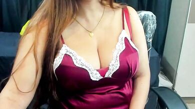 SexyMannat's best cheap-privates topless: curvy-milfs with big tits and red hair blowjobs doggy-style