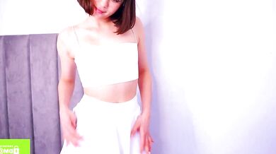 Starlizzy, the seductive goddess, flaunts her perfect curves and sensual moves in seductive dÃ©colletage