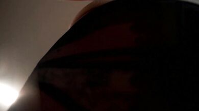 Watch Mariarty's steamy cam show and tantalizing curves