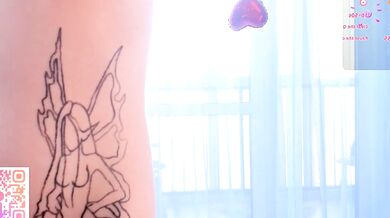 Sweeet_loverss gets seduced & dominated by auctive beauty