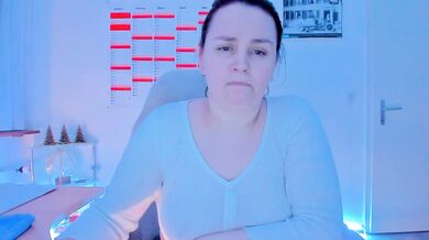 Elin22 - Porn Video [Cam4]: web recording, popular internet personality, alluring siren