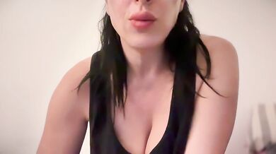 Miayemi - Porn Video [Cam4]: ravishing breasts, gorgeous mounds, charming broadcaster