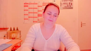 Elin22 - Porn Video [Cam4]: voluptuous form, naked behind, alluring ass