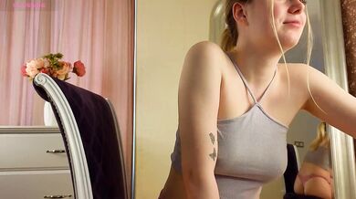 ElletteBaile - Porn Video [Cam4]: elegant proportions, alluring bosom, video capture