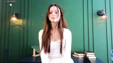 LynnHelme - Porn Video [Cam4]: smoldering anticipation, beauty, xxxvideo