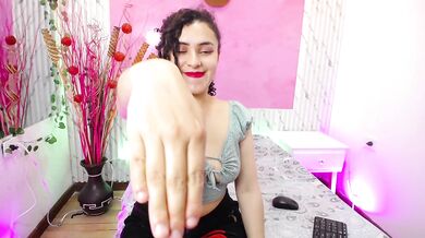 Tiare_cohelo - Porn Video [Cam4]: alluring contours, popular internet personality, mesmerizing derriere