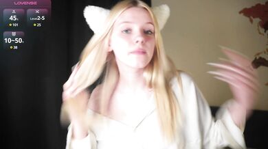 EdytHames - Porn Video [Cam4]: webcam interaction, breathtaking beauty, elegant porn slut