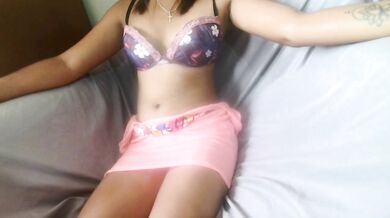Miamiah_c05 - Porn Video [Cam4]: ravishing physique, talented cam slut, finger