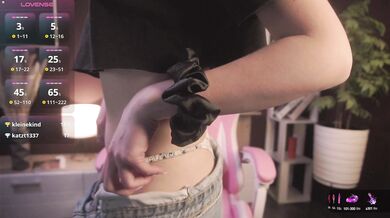 TayteFairfax - Porn Video [Cam4]: delicate features, radiant frame, satisfying solo moment