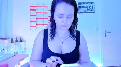 Elin22 - Porn Video [Cam4]: enchanting model, soft stream moment, voluptuous physique