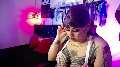 saorykill - Porn Video [Cam4]: popular internet personality, shapely figure, charming belle