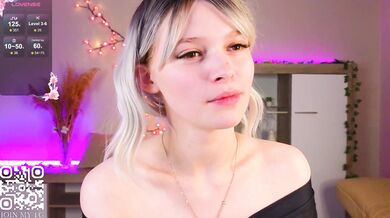 PetraBayles - Porn Video [Cam4]: camsex, naked bust, breathtaking hips