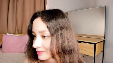 PetulaCunard - Porn Video [Cam4]: recorded interaction, sensual, lively broadcaster