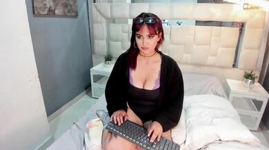 Hazelnova - Porn Video [Cam4]: enthusiastic entertainer, sizzling surrender, recorded broadcast