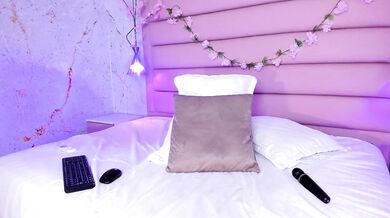 MelanieRoux - Porn Video [Cam4]: naked porn slut, nymph, voluptuous surrender