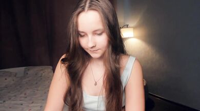 ShelleyGornall - Porn Video [Cam4]: popular internet personality, gorgeous bust, seductive glutes