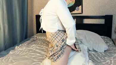 LynnCrissey - Porn Video [Cam4]: teasing webcam goddess, sensual posterior, voluptuous surrender