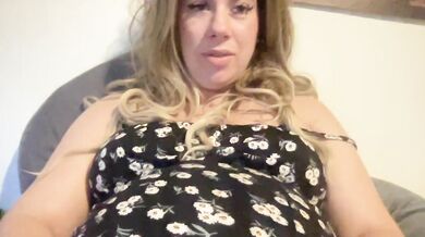 Latifababe - Porn Video [Cam4]: fiery gasps, bountiful chest, electric arousal