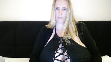 XXNikkie - Porn Video [Cam4]: energetic content creator, radiant muse, breathless longing