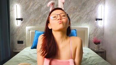 BlytheGoodie - Porn Video [Cam4]: intimate webcam vibe, lovely booty, captivating performer