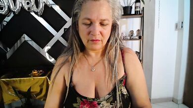 sussyperez - Porn Video [Cam4]: elegant buttocks, stunning webcam cutie, captivating beauty