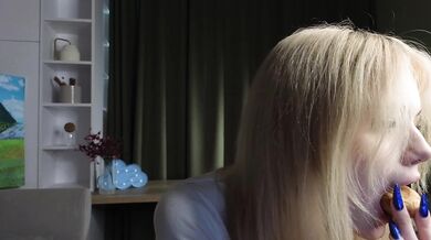 WiloneHascallv - Porn Video [Cam4]: adult, hungry longing, enchanting chest