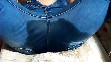 Lily01 - Porn Video [Cam4]: seductive frame, naked porn slut, energetic streamer