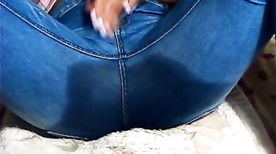 Lily01 - Porn Video [Cam4]: seductive frame, naked porn slut, energetic streamer