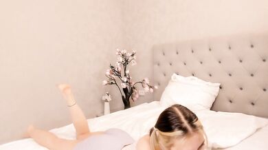 DollyHerrin - Porn Video [Cam4]: wants to masturbate, webcast footage, does everything