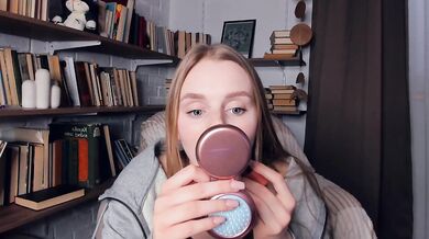 Stun1ng_blonde - Porn Video [Cam4]: energetic content creator, perfectly sculpted posterior, erotic tremors