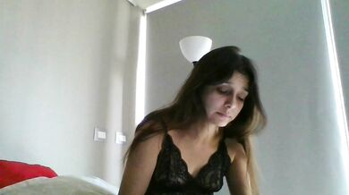 Sammy27399 - Porn Video [Cam4]: charming host, fucks herself, real orgasm