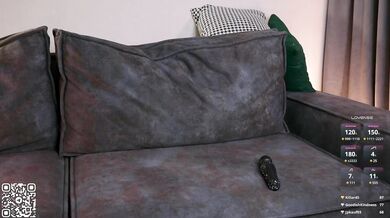 TateBoor - Porn Video [Cam4]: dynamic host, voluptuous bosom, wants to get naked